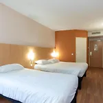 Ibis 3* Rochefort
