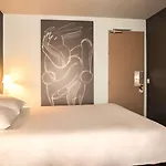 Ibis 3*