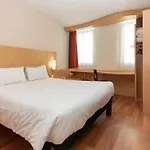Ibis فندق