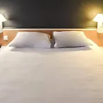 Ibis فندق روشفور