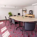 Ibis فندق