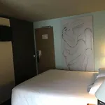 Ibis 3* Rochefort