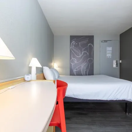 Ibis Hotell