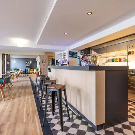 Ibis Hotel 3*