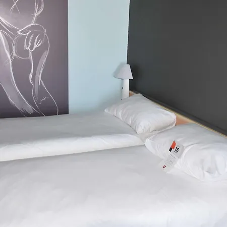 Hotel Ibis Rochefort (Charente-Maritime)