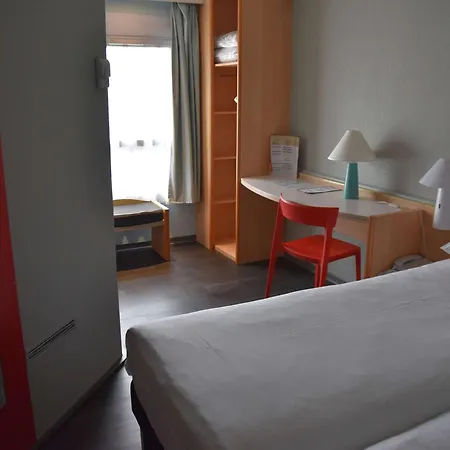 Ibis Rochefort (Charente-Maritime)