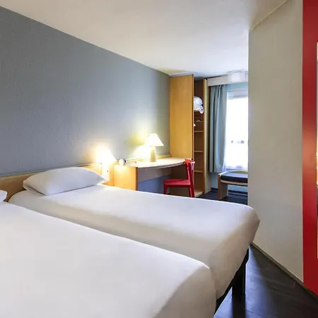 Otel Ibis 3*