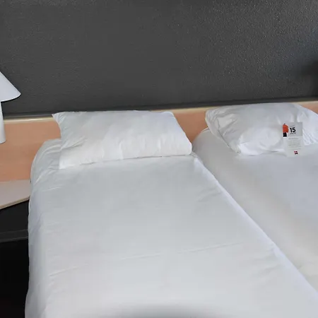 Ibis 3* Рошфор