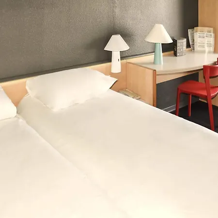 Hotel Ibis Rochefort (Charente-Maritime)