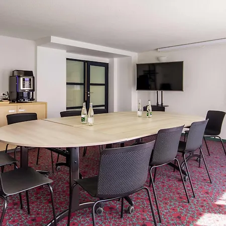 Ibis Otel