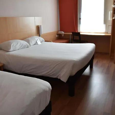 Ibis Rochefort (Charente-Maritime)