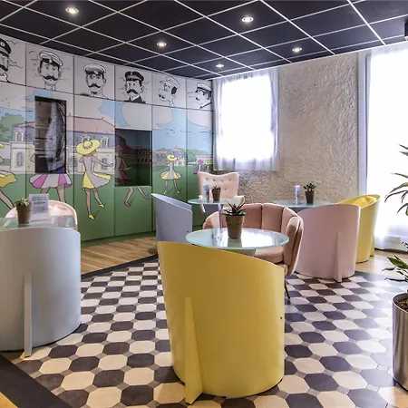 Ibis Hotel 3*