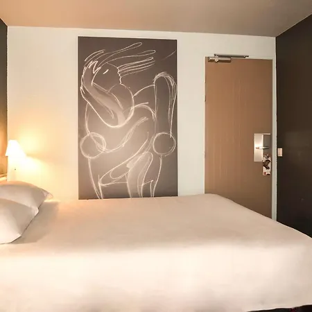 Ibis Hotel 3*