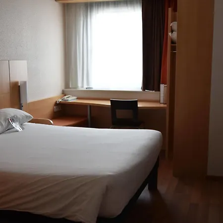 Ibis Rochefort (Charente-Maritime)