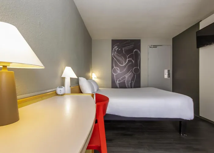 Ibis Hotel 3*