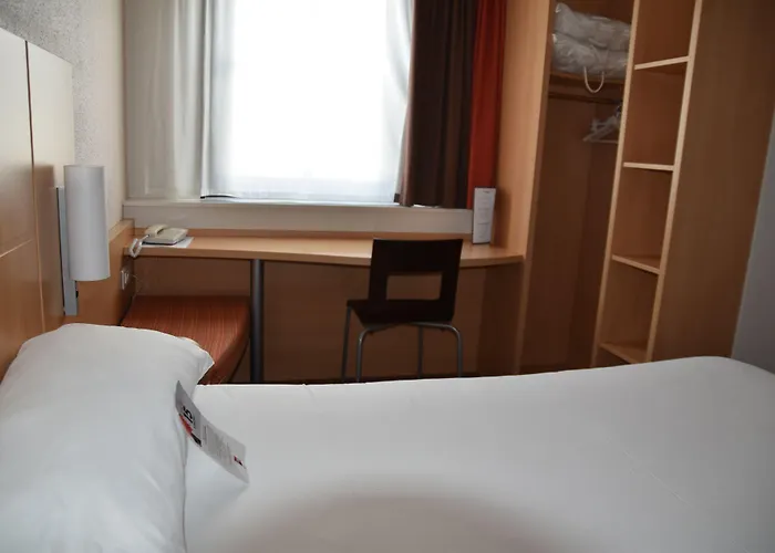 Hotel Ibis Rochefort (Charente-Maritime)