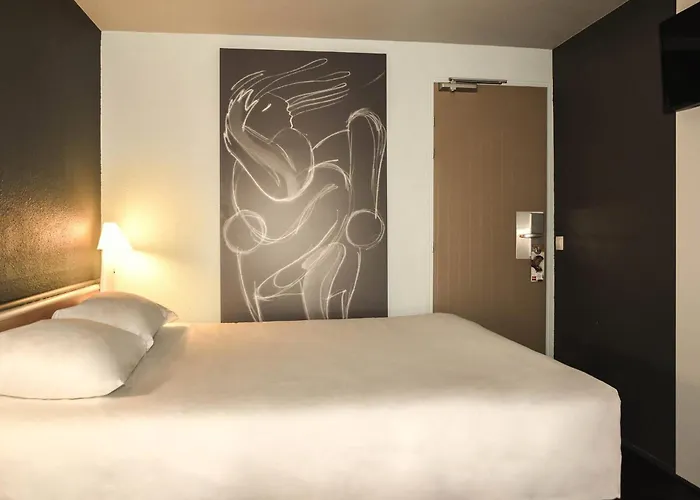 Hotel Ibis Rochefort (Charente-Maritime)