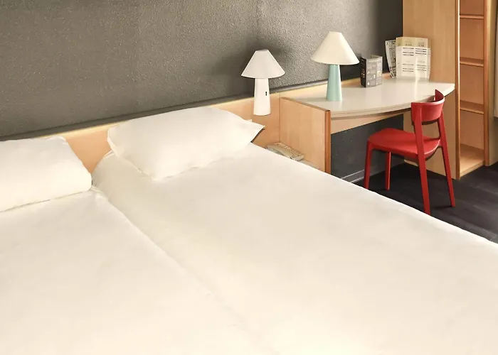 Hotel Ibis Rochefort (Charente-Maritime)