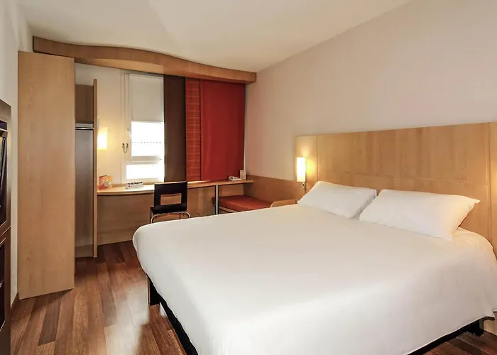 Hotel Ibis Rochefort (Charente-Maritime)